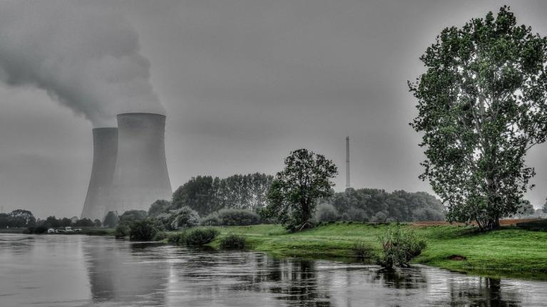 V Běloruské jaderné elektrárně se poprvé roztočila turbína